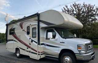 2016 Thor Motor Coach Chateau 22E