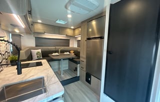 S16 2027 Sunseeker - Compact - No Slide Outs