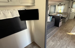 Cozy Shore Stays at its best!