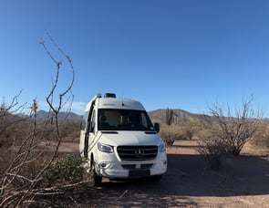 Pleasure-Way Plateau TS