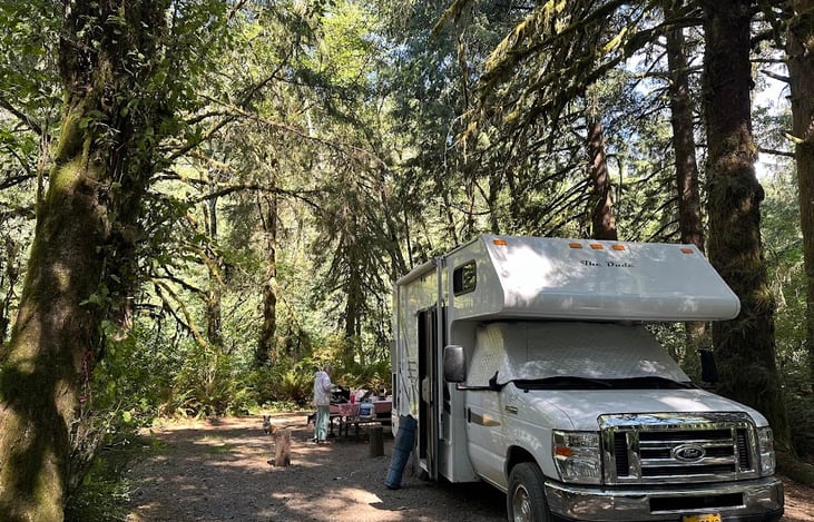 The windshield privacy screen is easy to install.