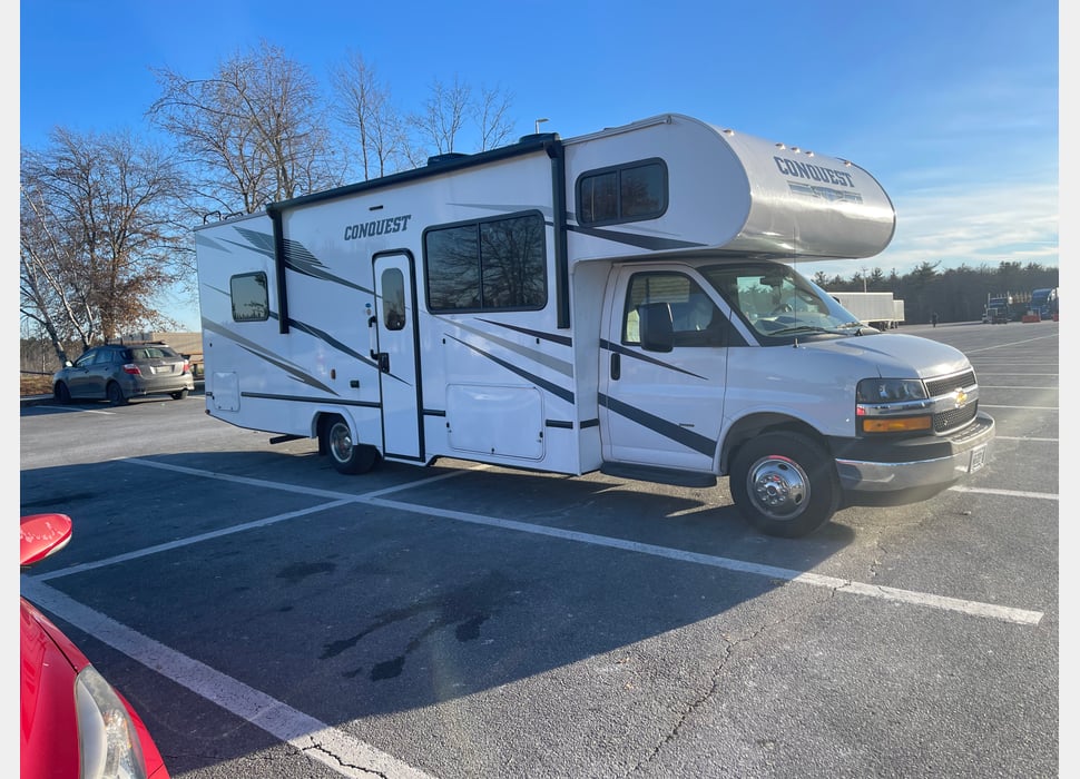 Class C Motor Home rentals in Verona Island