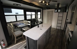 Keystone Avalanche 390DS