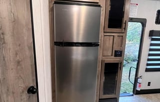 Family friendly,  Pet Friendly, 2022 Toy Hauler