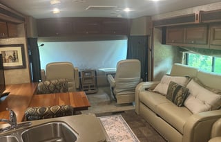 2014 Winnebago Sightseer 33C