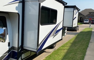 2021 BRAND NEW WINNEBAGO OUTLOOK