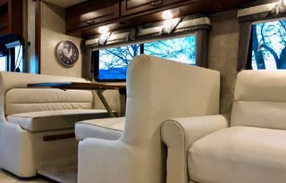 2014 Winnebago Forza 38R