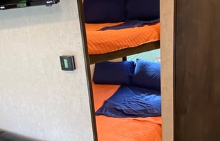 2019 Starcraft Autumn Ridge Outfitter 26BH