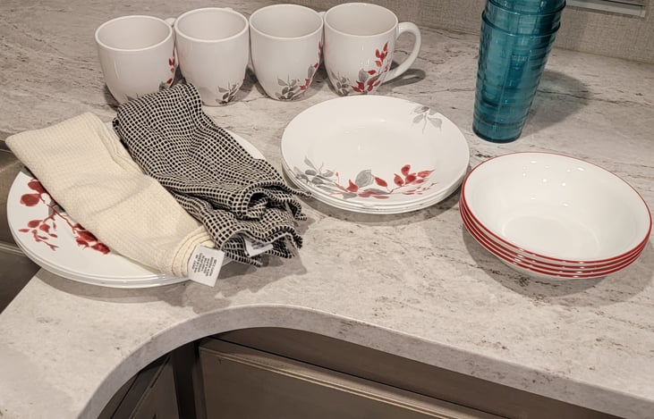 Place settings for 4