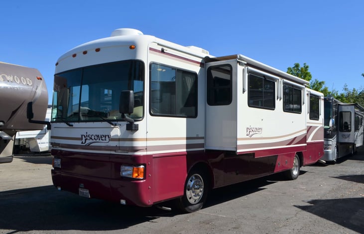 36.0 Discovery 36T Class A Motor Home | RVshare