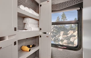 Your Wanderlust on Wheels Awaits!