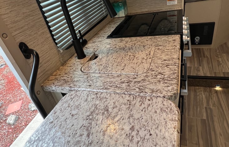 Extended counter / sink / stovetop