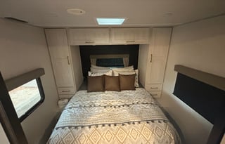 2024 Forest River RV Surveyor Legend 260BHLE