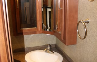 Pet friendly with TWO BATHROOMS!  Whaaaaat?