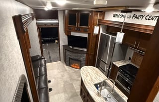 Forest River trailer, spacious 2 bathrooms