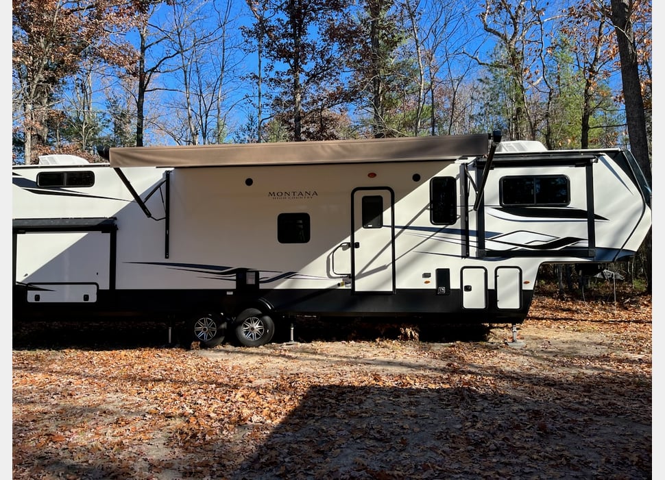 Fifth Wheel rentals in Luther