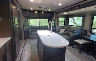 Our B E A Utiful Blue Pearl Reflection