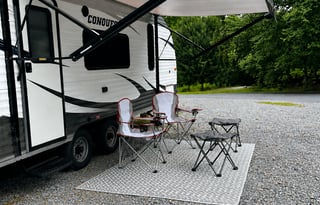 Clean Couples Camper-Delivery  or Self-Tow Option