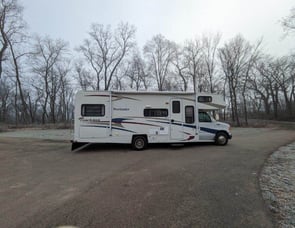 Coachmen RV Freelander 24FS Ford 450