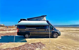 2022 Thor Luxury Family Adventure Van -  Sleeps 4!
