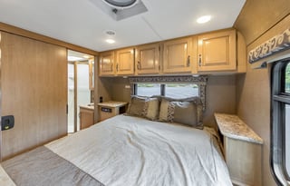 "Fourwinds Funhaus" - 6 bed Bunkhouse C Class RV