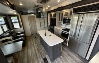 2023 Keystone RV Avalanche 390DS (A4)
