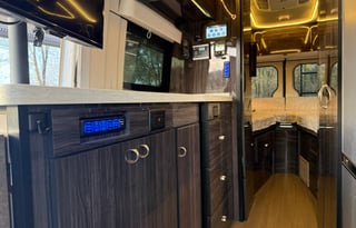 Hilda the Explorer! Great MPG, Solar & Generator!