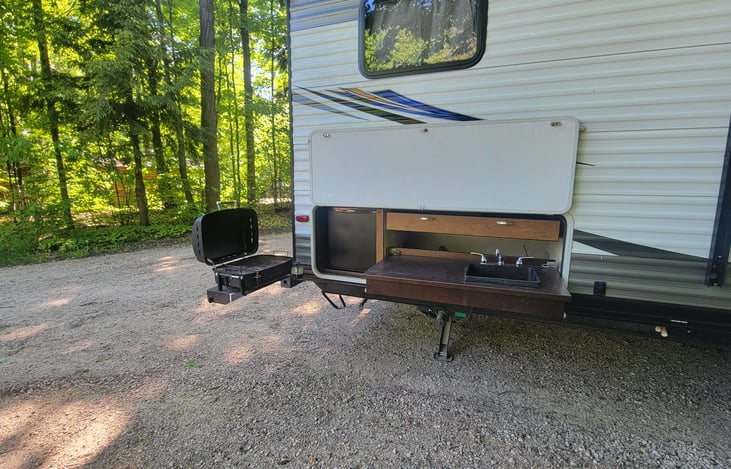 Out door Kitchen