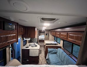 Forest River RV Sunseeker 3100SS Ford