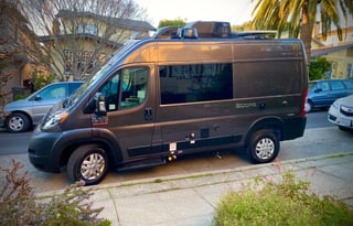 Amazing Compact 18’ RV (Full Bath & Kitchen)