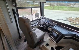 2022 Entegra Coach Vision 29F - Wally