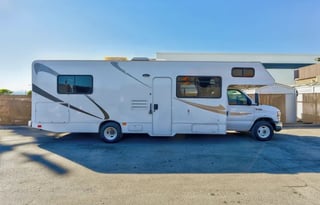 (#1) Las Vegas RV Rental–Sleeps 6, Pet & Festival