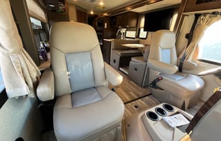 Ideal Family Getaway-Bunks (6 beds) solar, pets ok