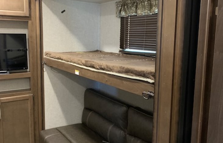 Bunk house with 4 beds