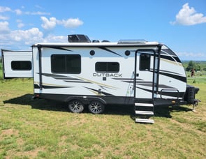 Keystone RV Outback Ultra Lite 210URS