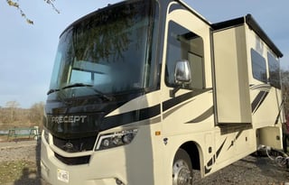 2021 Jayco Precept - The Sunset Voyager