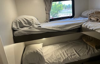 Big Family Friendly Trailer - Wildwood Bunkhouse