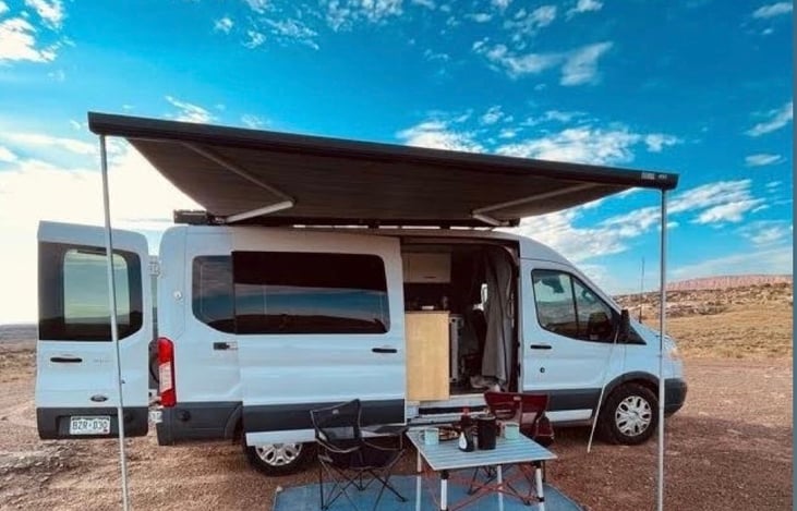 Stretch your wings out! Awning, camping chairs (2) and camping table , exterior carpet