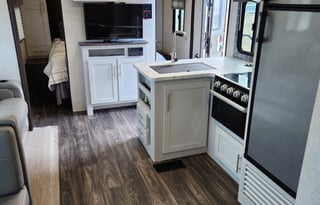 2021 Bullet travel trailer 287QBSBH