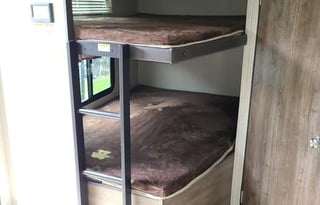 2018 Dutchmen RV Coleman Light 2835BH