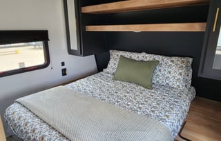 The Cozy Farmland Family Camper 2023