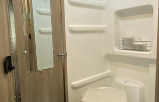 Spacious On-Wheel Oasis w Full Bath | Pet Friendly