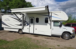 Nexus RV Phantom 32P