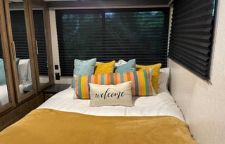 AMAZING RV2 - Must See 2BR! (Delivery Available)