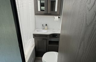 2022 Cruiser Embrace EL280