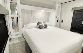 2022 Keystone Hideout