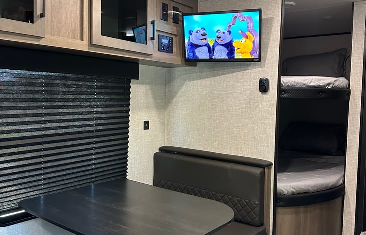 Dinette that turns into a twin size bed.