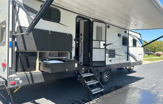 2022 Shadow Cruiser 277BHS