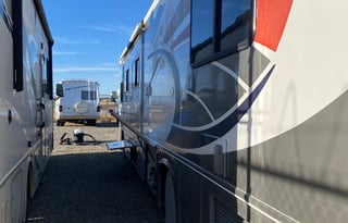 2001 Gulf Stream RV Independence 8704