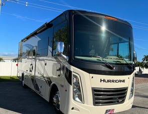 Thor Motor Coach Hurricane 31C